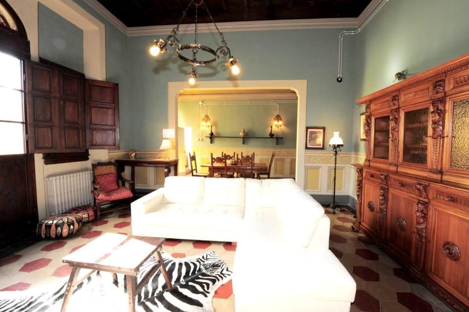 Rustic Elegance Near Florence Villa in Tuscany