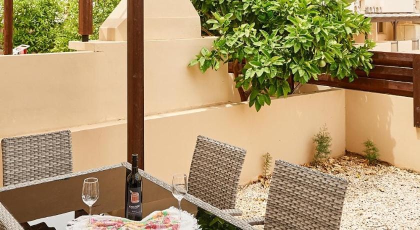 Kyklades Angie Resort Apartment in Paralimni