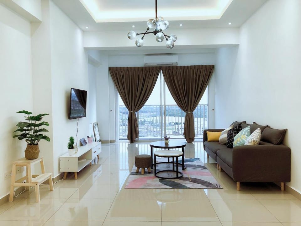 Jyuraku Homestay, The Venus Sitiawan Apartment in Perak