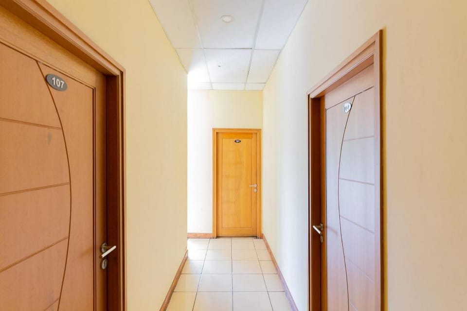 RedDoorz @  Iodium Residence Cikarang Hotel in West Java