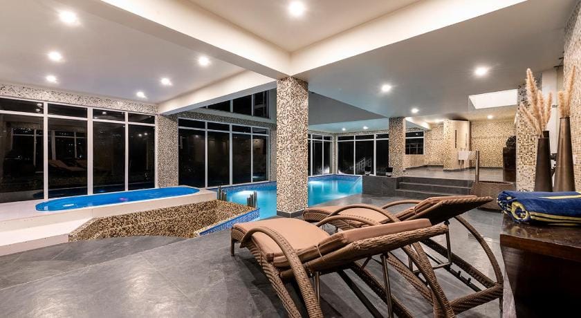 Justa Mukteshwar Retreat and Spa Hotel in Uttarakhand