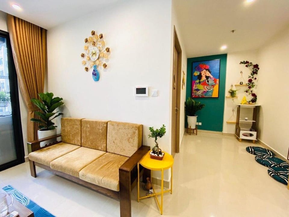 BOM HOMES_VINHOMES OCEAN PARK- 1BR- LUXURY APT Apartment in Laos