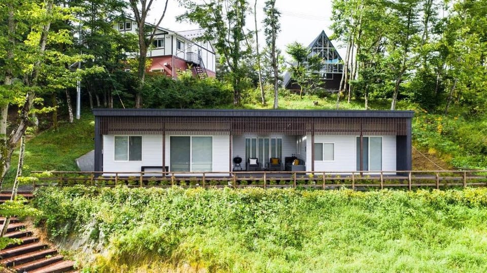 Koti Yamanakako, next to Hananomiyako Kouen Vacation rental in Shizuoka Prefecture