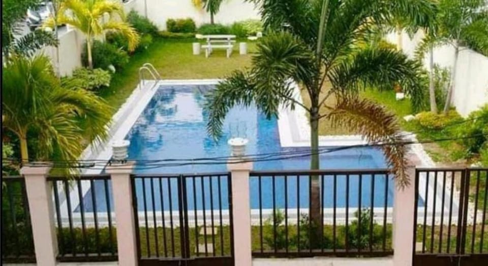 L & R's Home -Best Place to disconnect from stress Apartment in Bacoor
