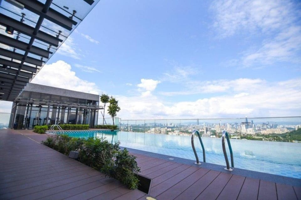 Metro Family Retreat: 4 Pax Studio in Kuala Lumpur Apartment in Federal Territory of Kuala Lumpur
