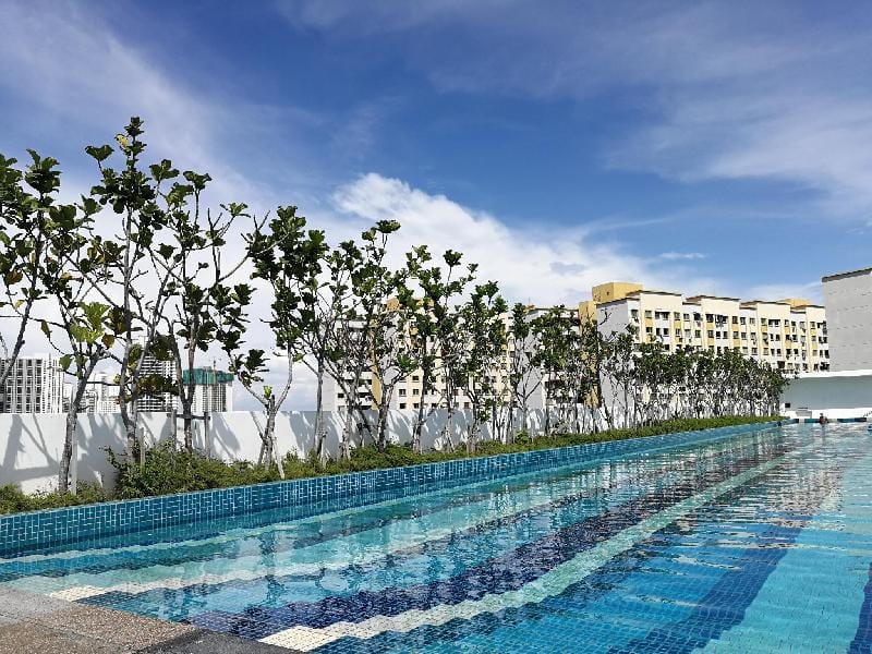 LM Stunning  Night View  Studio#Netflix#EV Charger Apartment in Tanjung Bungah