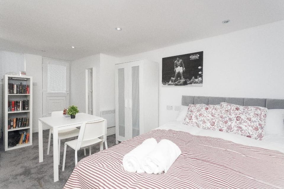 Leeds House Apartment in Leeds