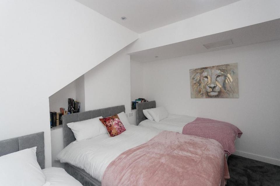 Leeds House Apartment in Leeds