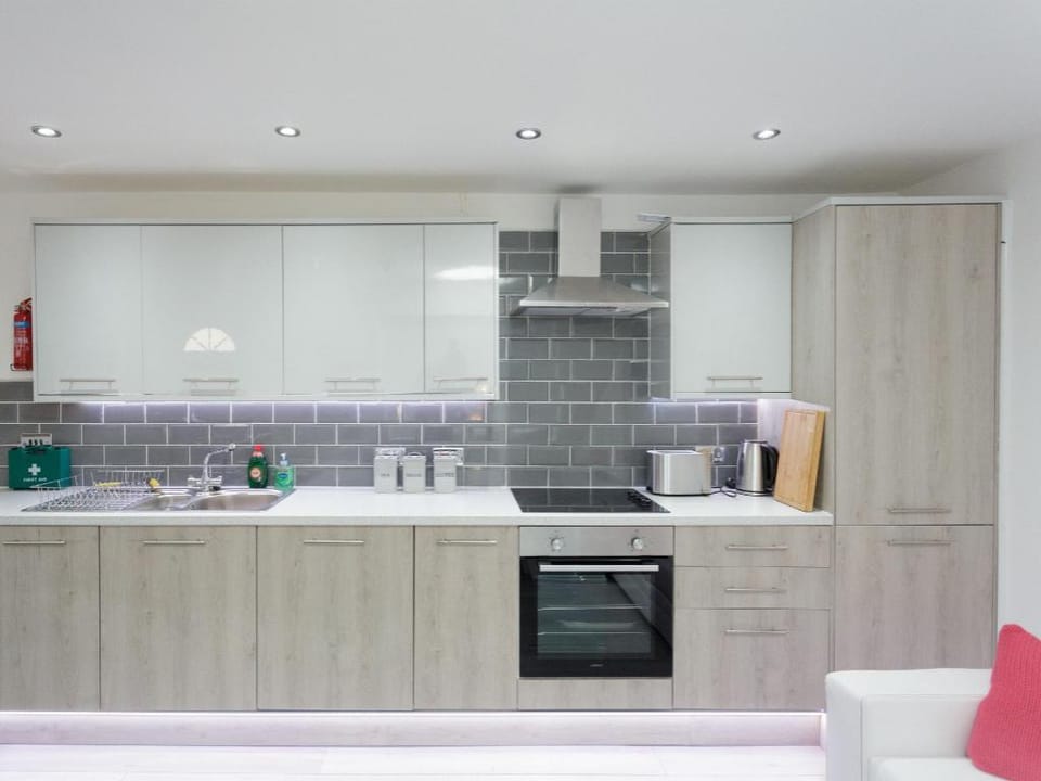 Live in Leeds Greenhill Bungalows Apartment in Leeds