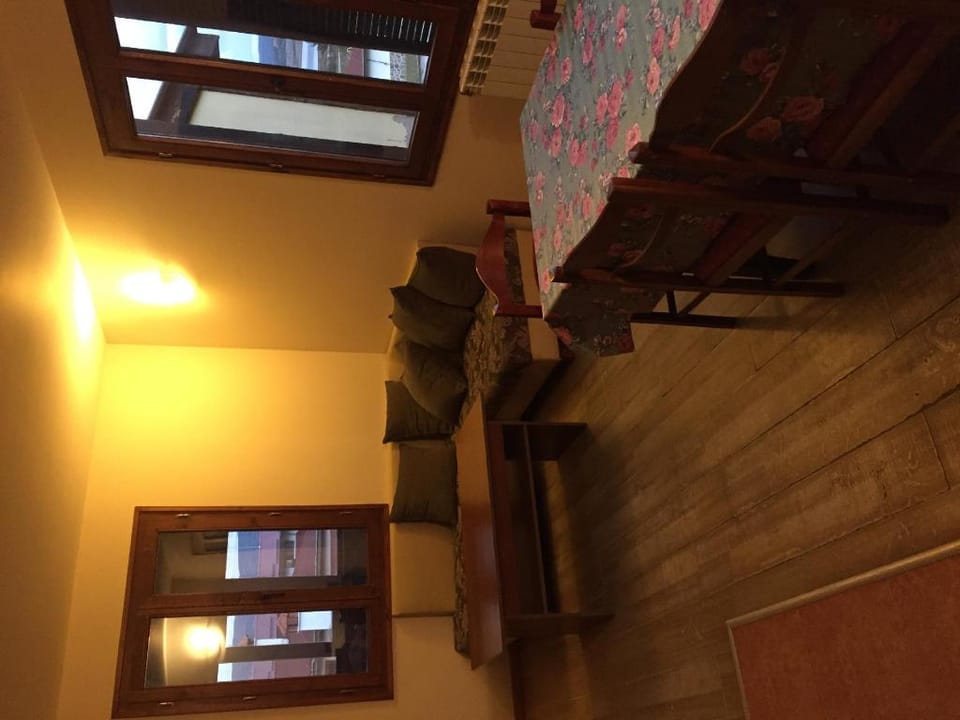 Holiday village Batashki khan, house 5 bedrooms Vacation rental in North Macedonia
