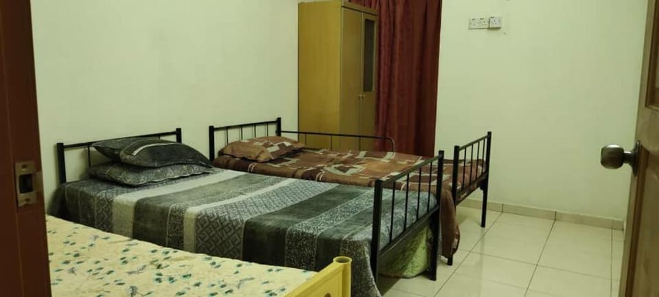 Tronoh Homestay near Seri Iskandar Vacation rental in Perak Tengah District