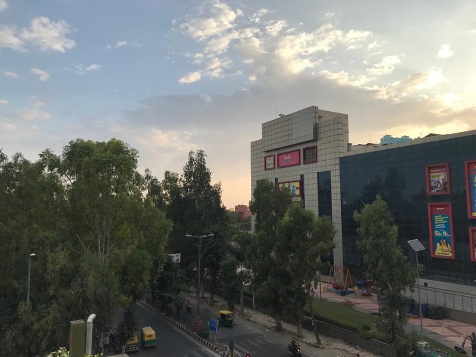 Comfortable Stay house for Families and Corporate. Apartment in Delhi