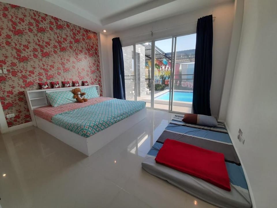 Pretty Pool Villa Huahin (BarBQ, Karaoke) 4-10 Pax Vacation rental in Hua Hin District