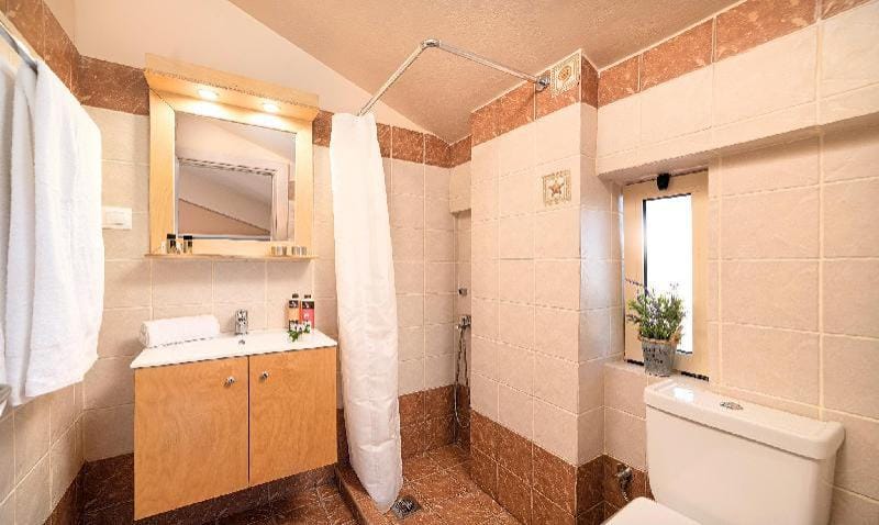 Aqua Blue Villa Heated Pool Villa in Crete