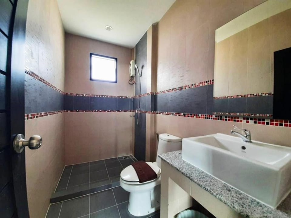 Lovely Pool Villa Huahin  4 Bedrooms 12-20 Pax Vacation rental in Hua Hin District