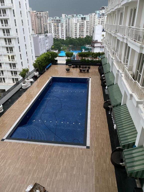 Spacious studio apartment at DLF MyPad - B2-918 Apartment in Lucknow