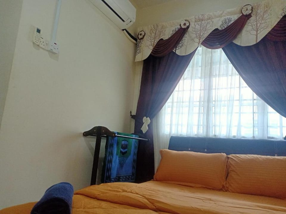 KH Homestay Comfy N Calm(Muslim only) Vacation rental in Perak