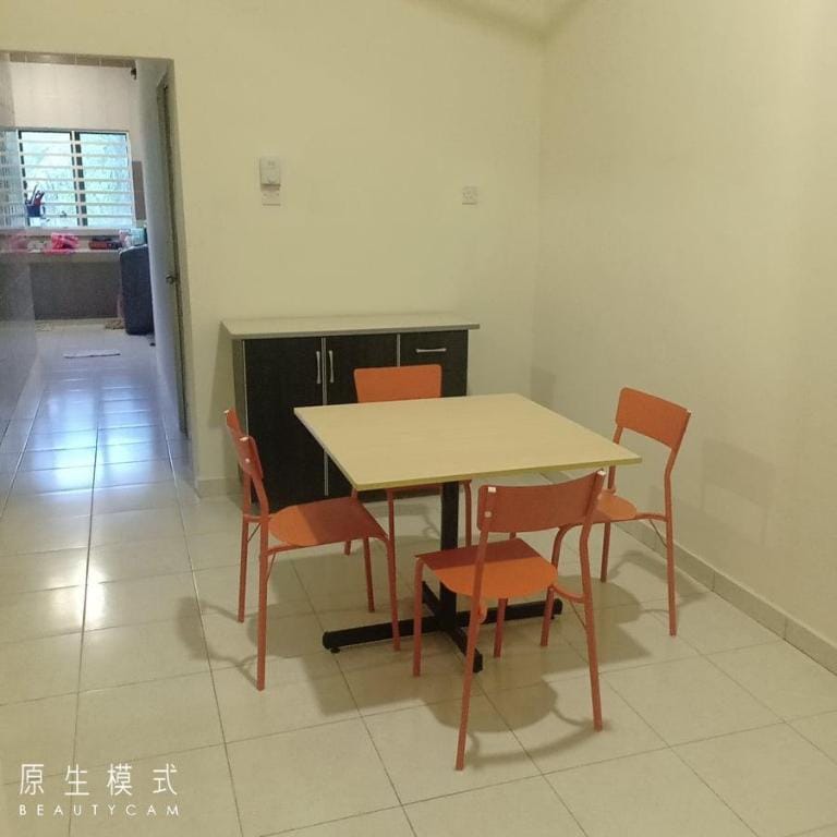 No 80 Private Room Share House@4 Pax+Free Wifi Vacation rental in Perak