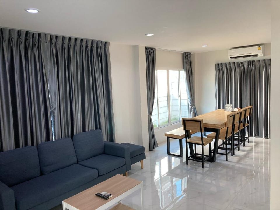 The 3 Guest House Vacation rental in Bangkok