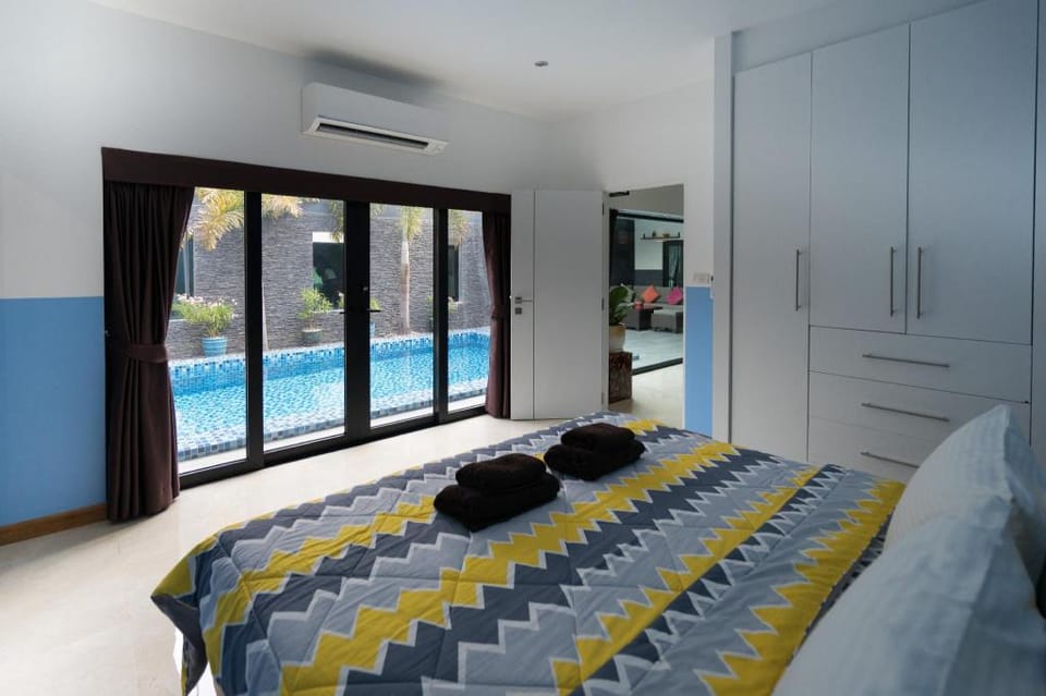 Majestic Residence pool villa by korawan Villa in Pattaya City