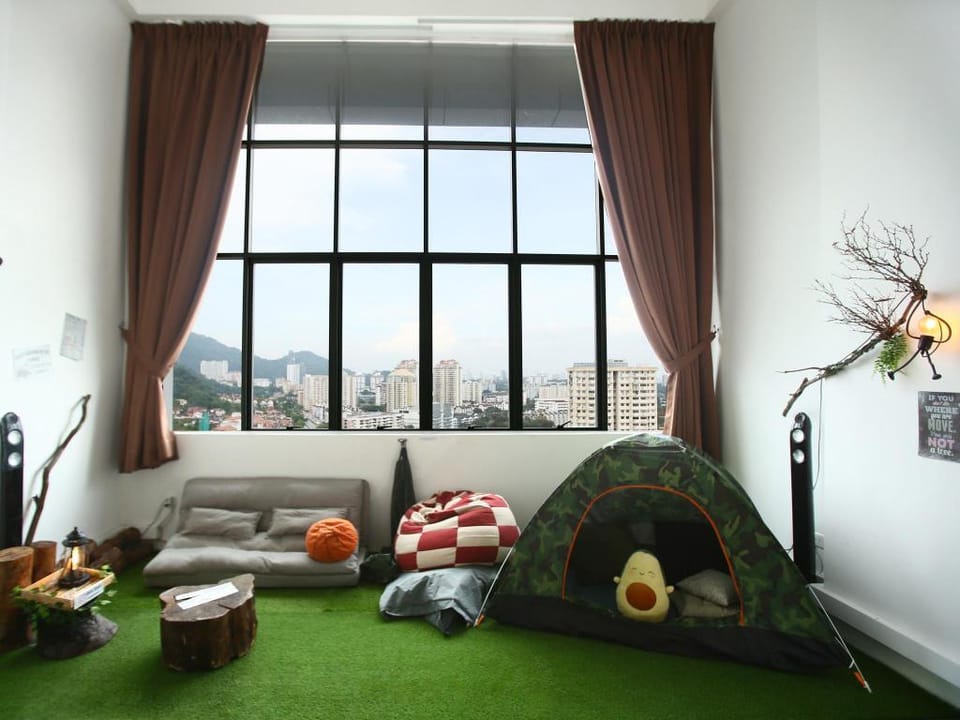 Private Forest Camp - Cinema, Hammock, Swing @ CEO Apartment in Bayan Lepas