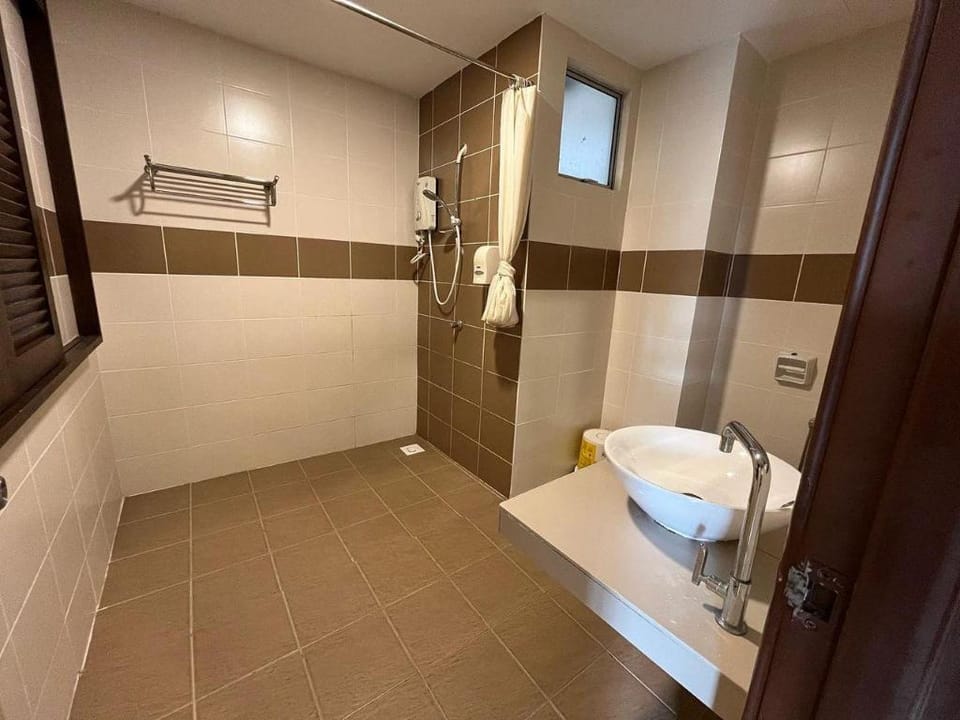 Studio Room FREE WATERPARK resort @ Bayou Melaka Apartment in Malacca