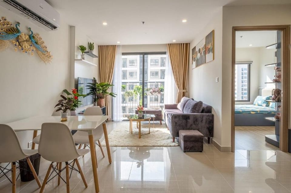 BOM HOMES_ VINHOMES OCEAN PARK - 2BR- LUXURY APT Apartment in Laos