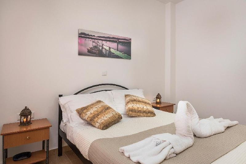 Athina's Flat  on the sea, chania, crete Apartment in Agia Marina
