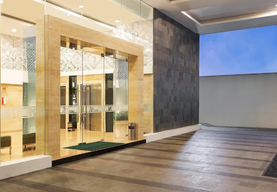 Zest Parang Raja Solo by Swiss-Belhotel International Hotel in Special Region of Yogyakarta