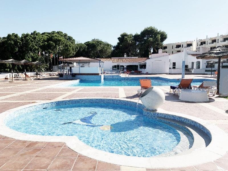 Seaview Studio | 10min. Beach, Pool, AC, 1Gb Wifi Apartment in Guia