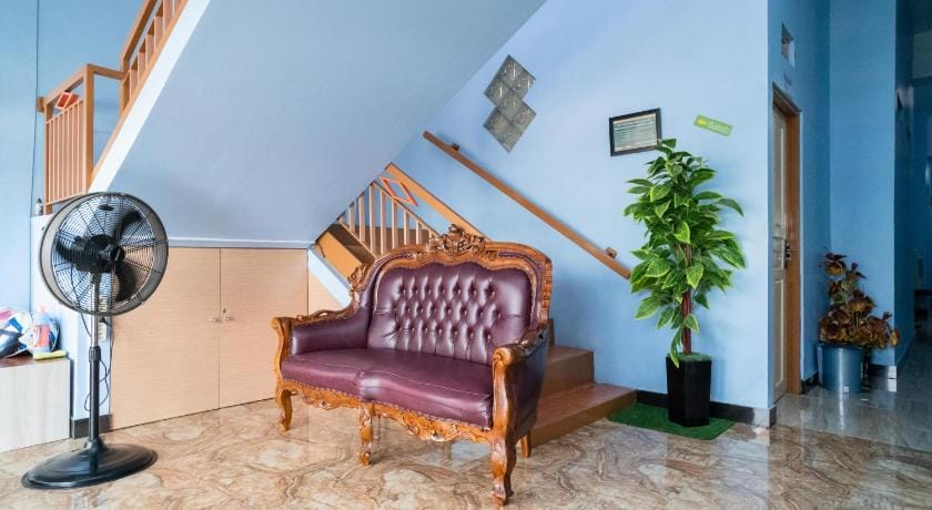 RedDoorz Syariah near Taman Siring 2 Bed and Breakfast in Indonesia