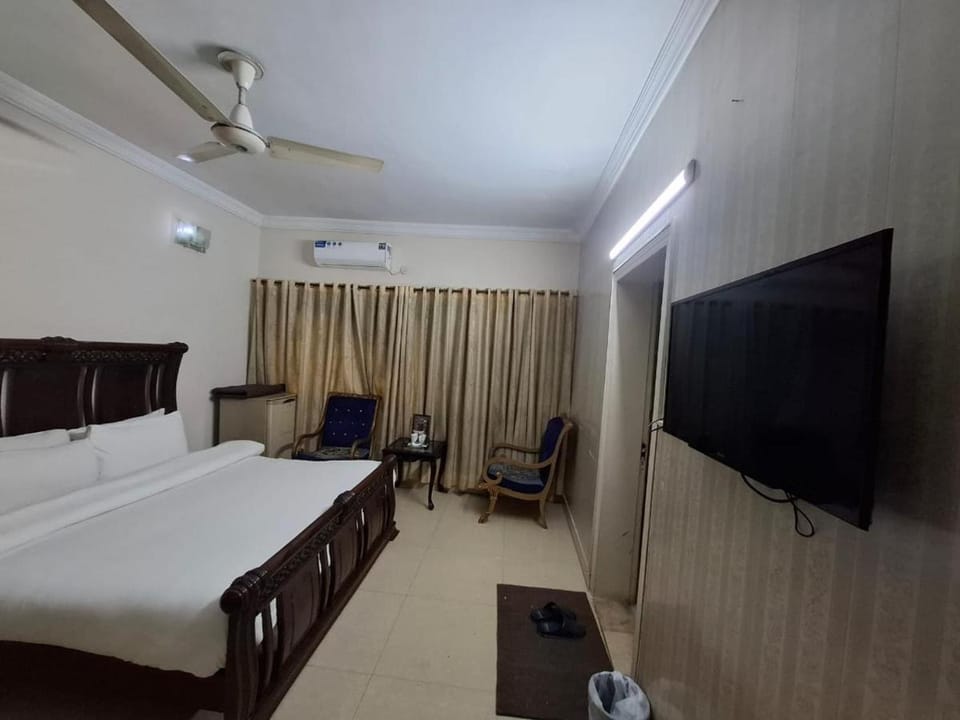 ButtLodges - 1 Hotel in Islamabad