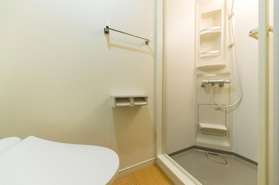 Riverside Inn ~ RiviL HAKATA ~【1F club】 Apartment in Fukuoka