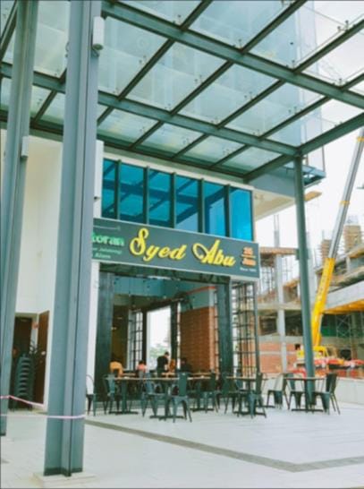 Trefoil Setia Alam- Simple No 5- Near Setia City Mall & Convention Centre Hotel in Selangor, Malaysia