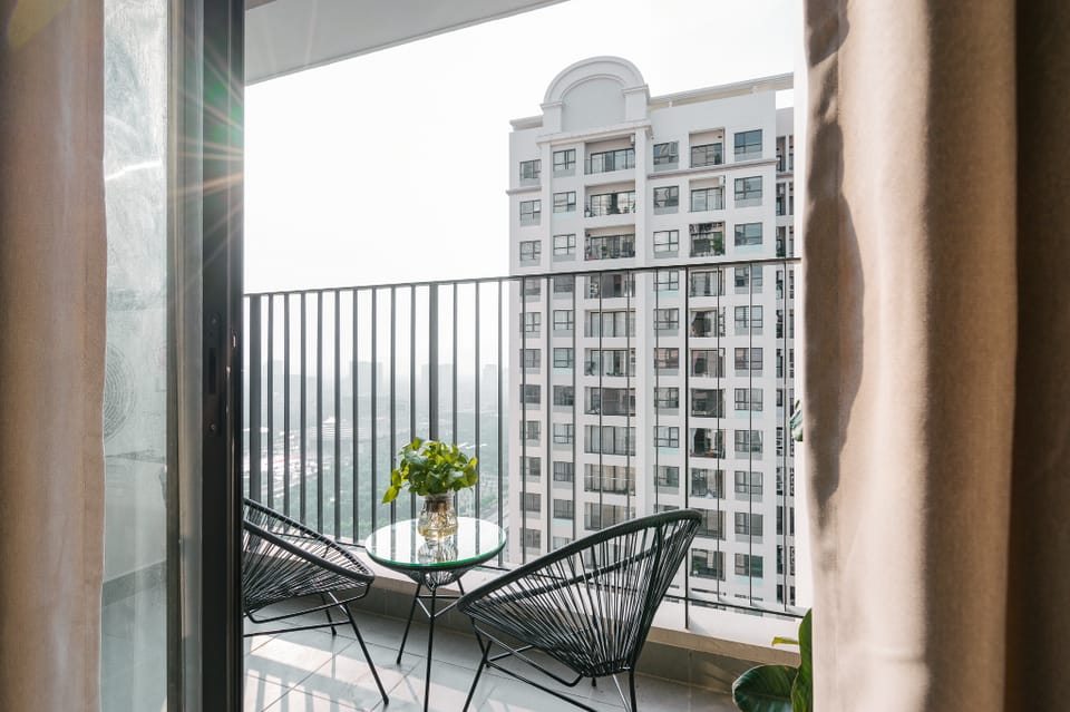 Vinhomes Dcapitale | City View | 2Brs 3618 Apartment in Laos