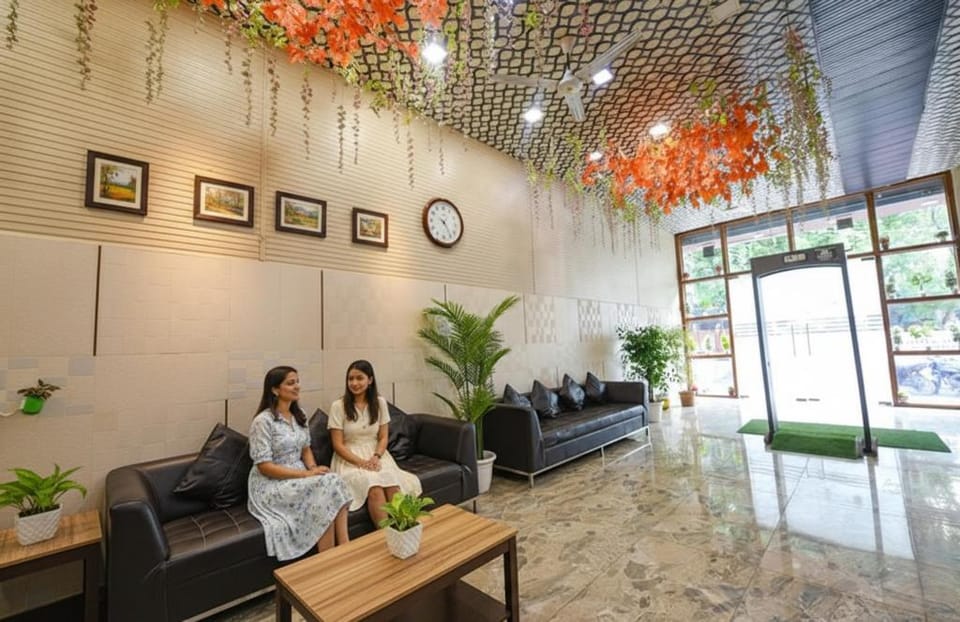 FabHotel The Crystal Palace Hotel in Delhi