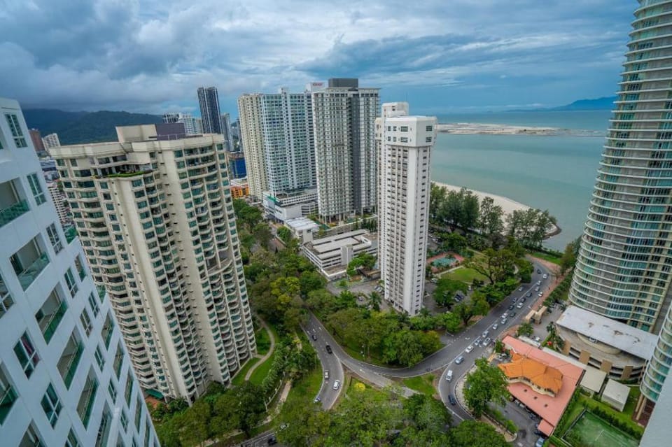 Gurney mansion One  @ GeorgeTown Apartment in George Town