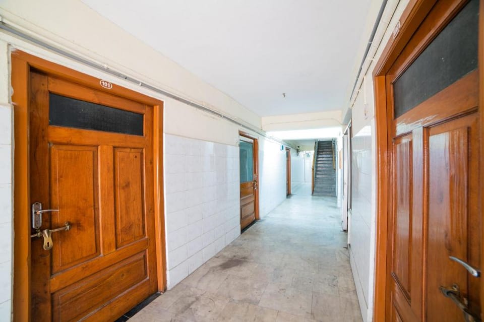 Hotel O Sree Radha Lodge Near Snow World Hotel in Secunderabad