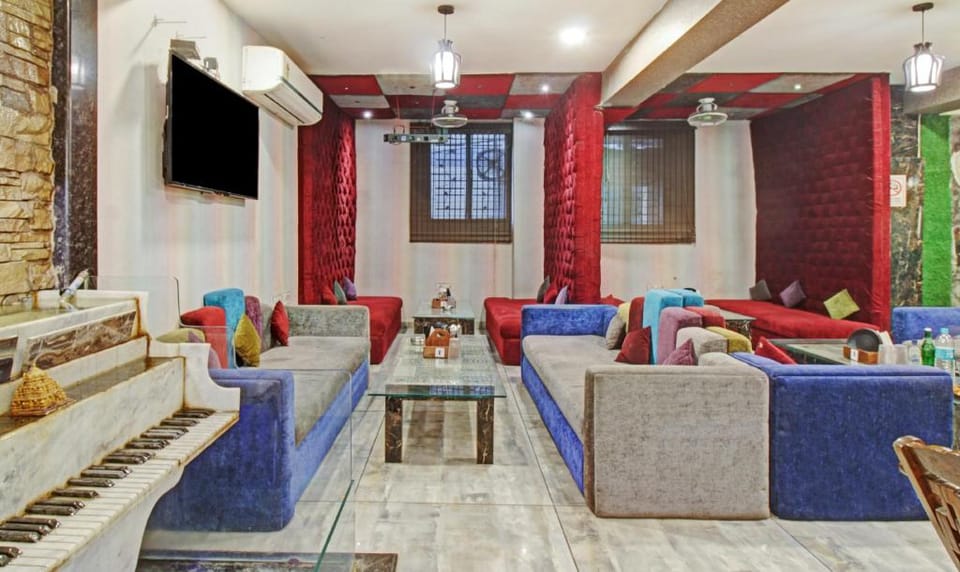 Treebo The Boss Hotel in Maharashtra