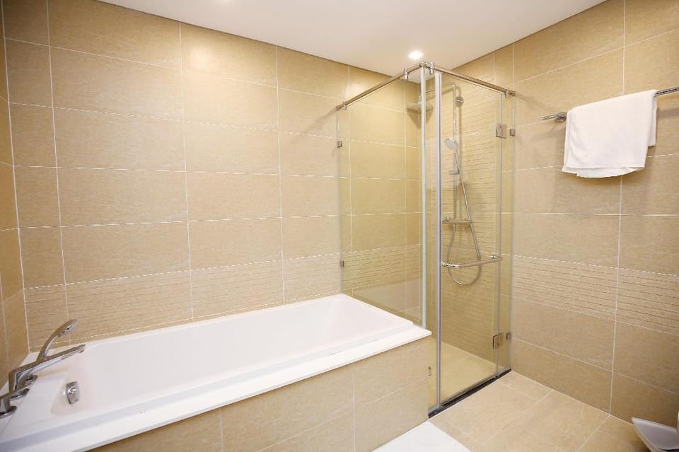 Three  Brd Vinhomes metropolis, Lieu Giai, Kim Ma Apartment in Hanoi