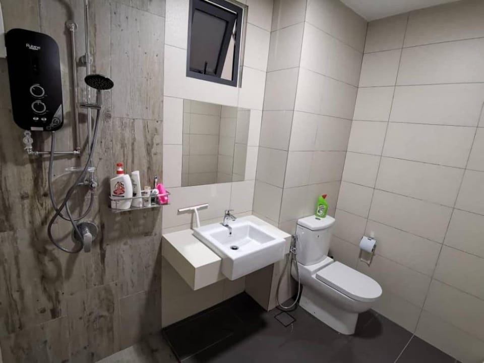 Freddie Level-32 ArteS (Premium Unit) Apartment in Penang