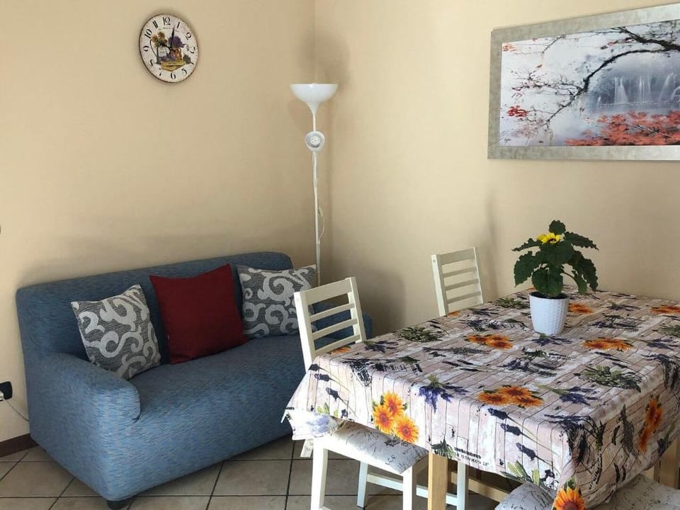 La Terrazza degli Oleandri apartament with terrace Apartment in Stresa