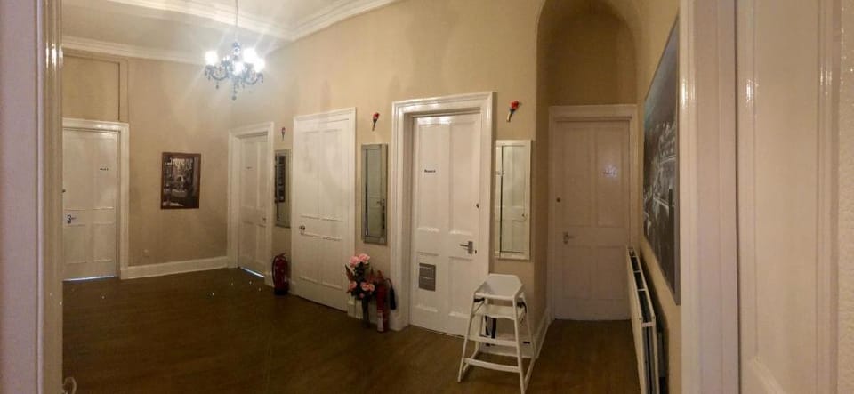 Bernard Homestay Apartment in Edinburgh