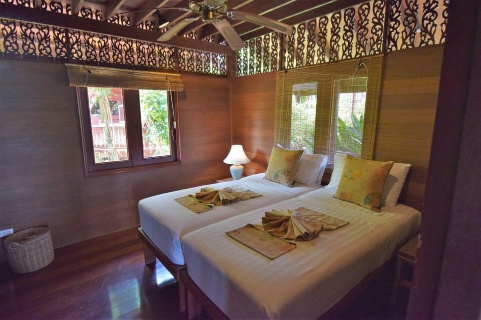 Beach Front 3BR Villa 5with 2 pools (P3) SDV026 Villa in Ko Samui
