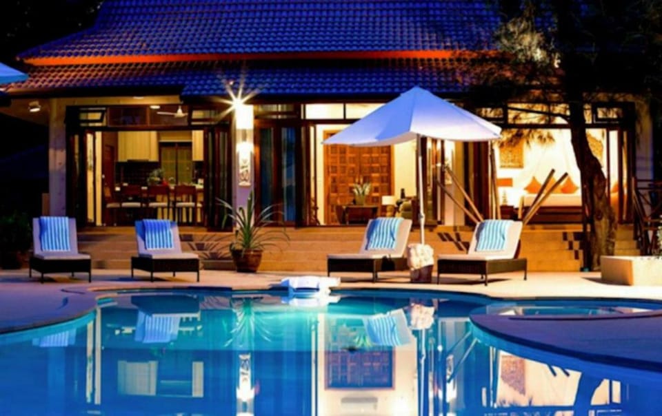 Five Bedroom Beachfront Villa Sea Breeze SDV229A Villa in Ko Samui