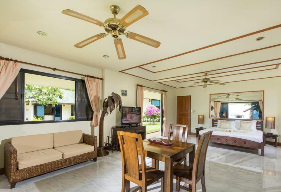Five Bedroom Beachfront Villa SDV100 Villa in Ko Samui