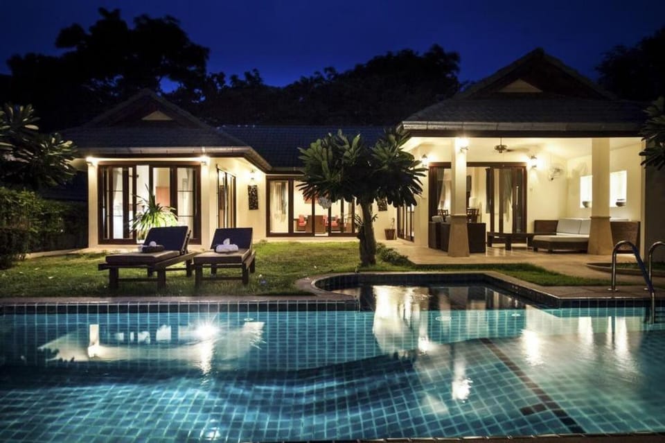 Eight Bedroom Villas on Beach Front SDV113 Villa in Ko Samui