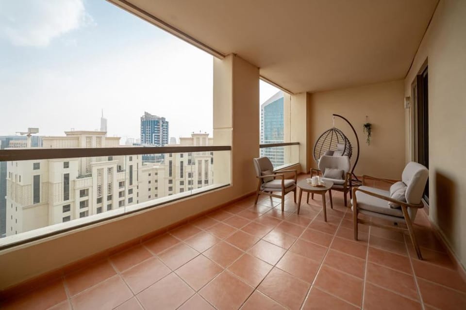 Fancy 1BR Apt With Aerial Marina Views in JBR Apartment in Dubai