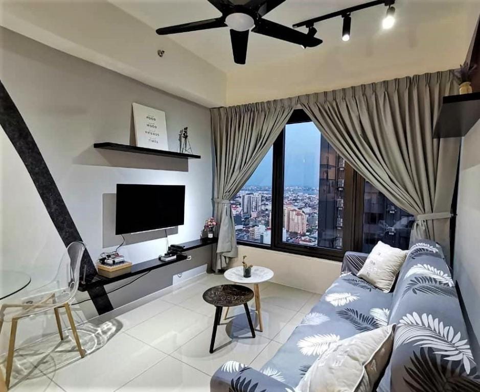 Human's Home@ Heart of Georgetown 2BedR 2BathR Apartment in George Town