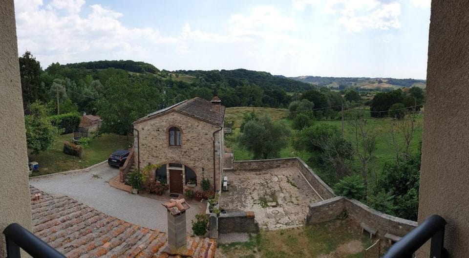 B&B San Paterno Triple Room Industrial-Vintage Vacation rental in Tuscany